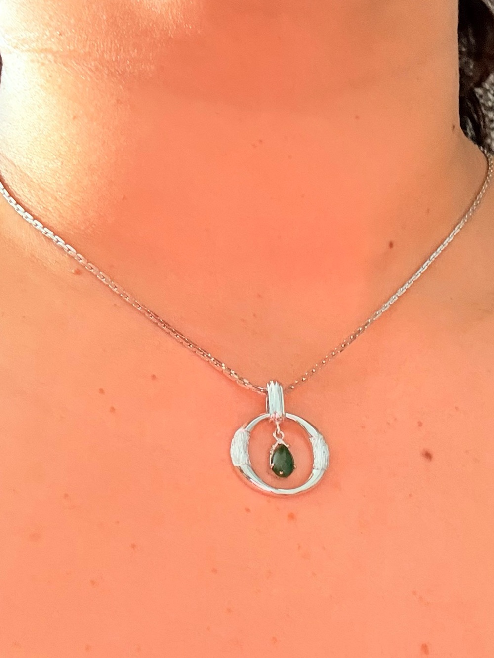 Sterling Silver 900 stamp Circle Pendant Necklace Green Teardrop Genuine Jade